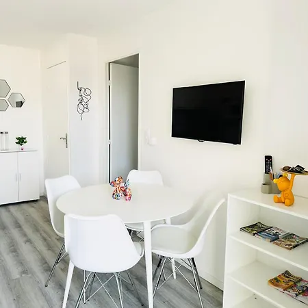 T2 4 Personnes Rdc 50m Et Corniche * Сент-Илер-де-Рье