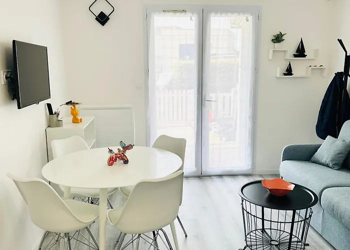 T2 4 Personnes Rdc 50m Et Corniche Apartament *