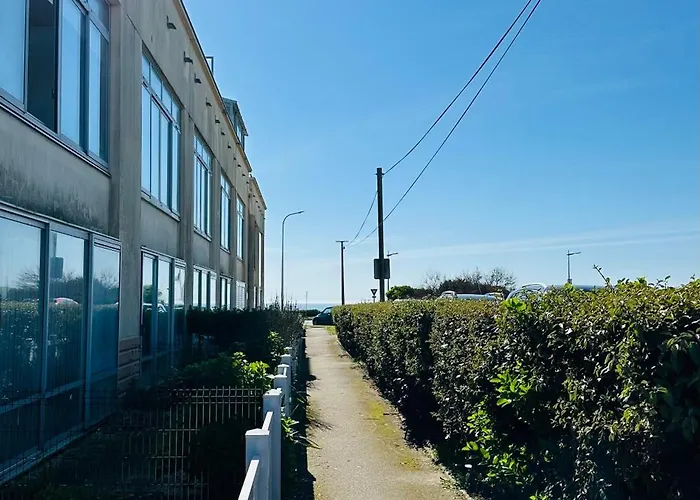 Apartament T2 4 Personnes Rdc 50m Et Corniche